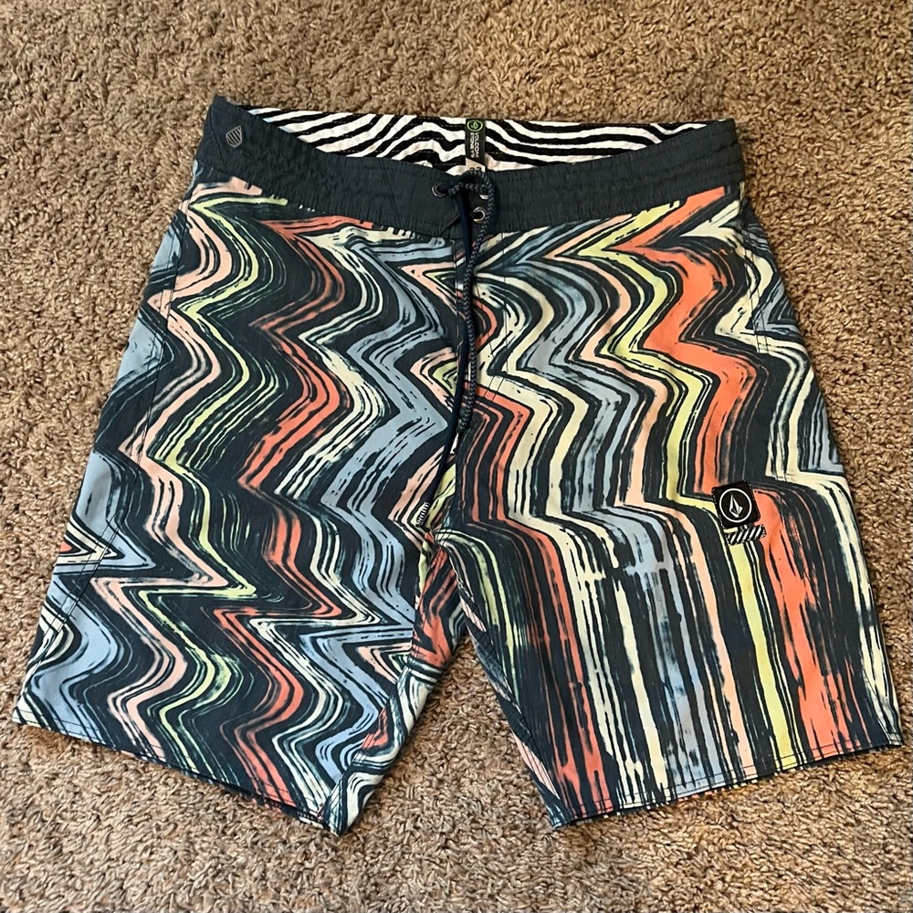 Mens Volcom Multicolored Board Shorts Swim Trunks Sz 33 Waist (M)